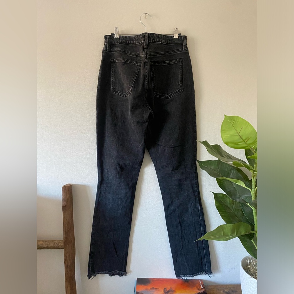 Abercrombie & Fitch Black High Rise Split Hem Straight Leg Denim Jeans size 28L - Picture 3 of 8